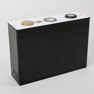 メーカーが制作したカスタマイズリチウムバッテリー3.2V 100AHエネルギー貯蔵用 