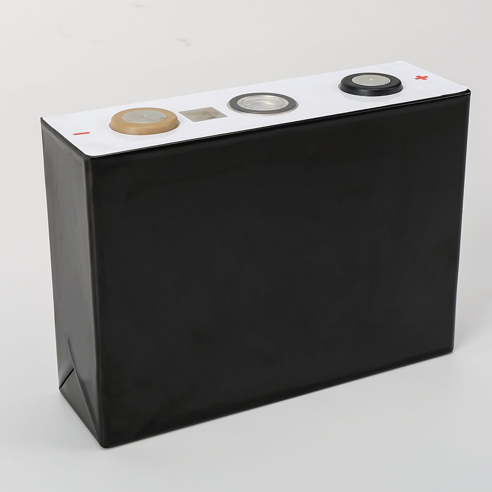 メーカーが制作したカスタマイズリチウムバッテリー3.2V 100AHエネルギー貯蔵用 